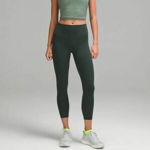 NWT Lululemon Forest Green Wunder Train Leggings